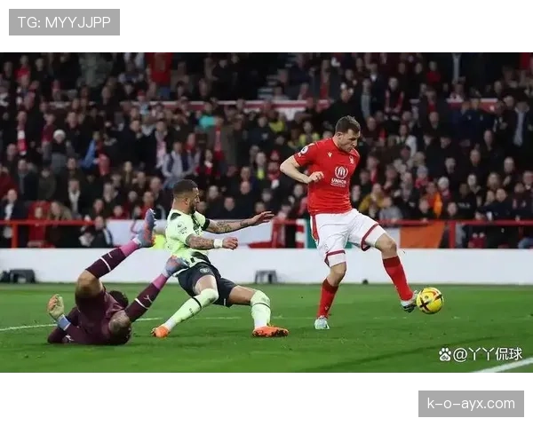 埃利亚·阿德巴约闪耀英超赛场，助球队强势冲击冠军