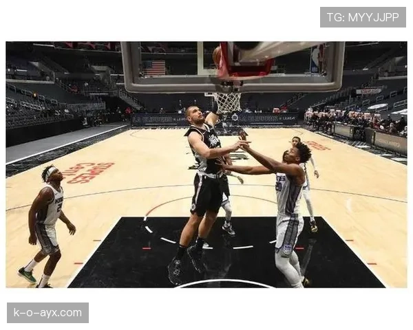 扬尼斯挡拆拉开空间提升关键时刻得分效率显著