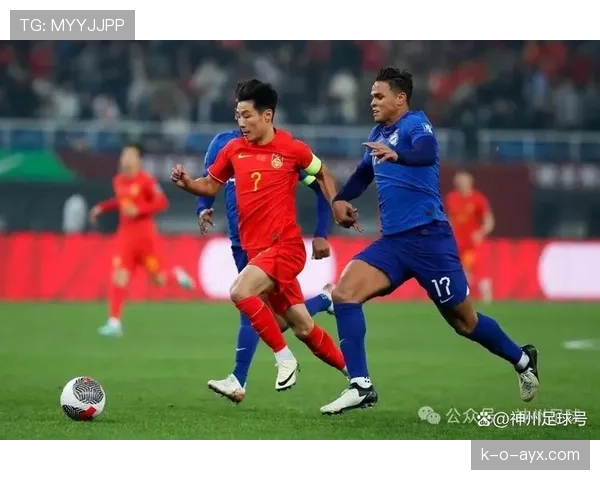 武磊赛场上狂奔一米八八，私下连楼梯都嫌累？